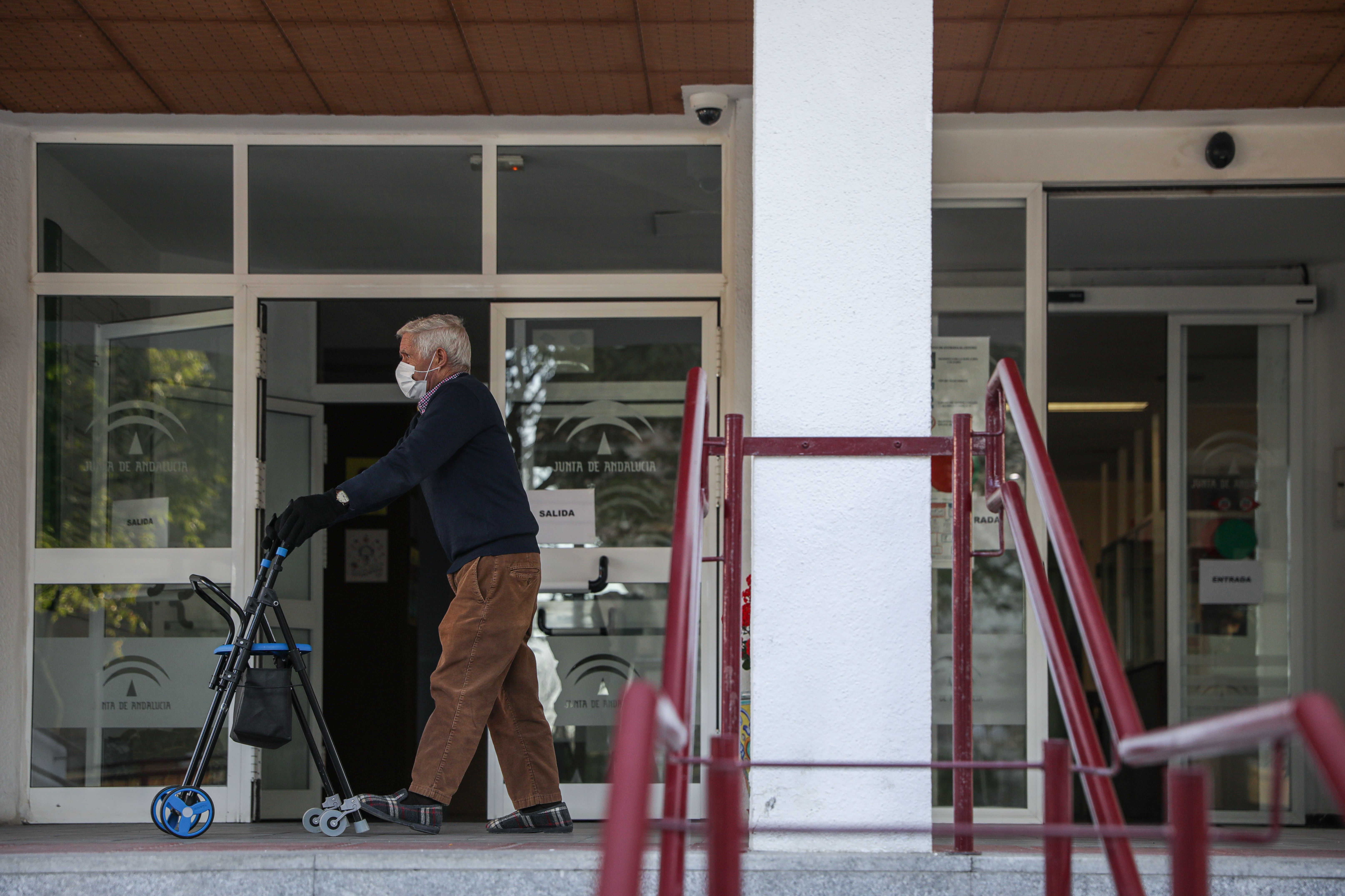 Familiares se concentran en Madrid para pedir responsabilidades por lo ocurrido en las residencias 