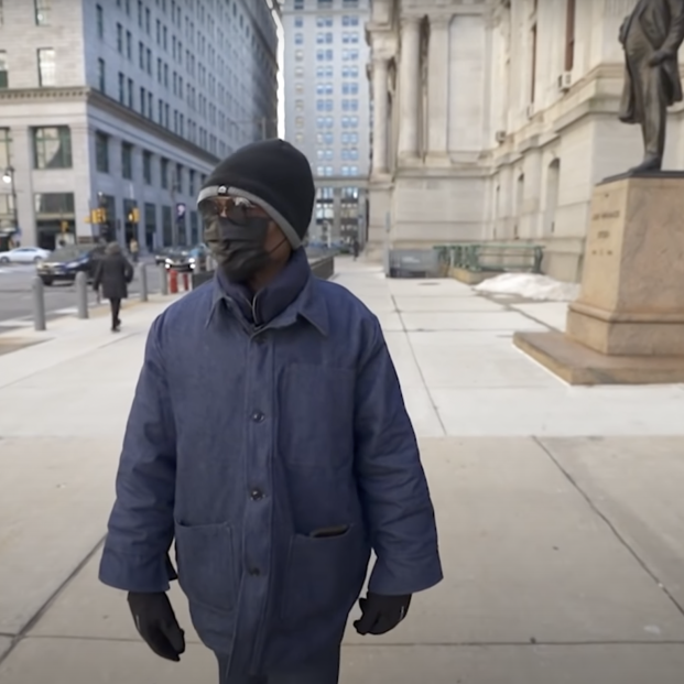 Joe Ligon paseando por las calles de Filadelfia (captura del vídeo de CBS The Morning)