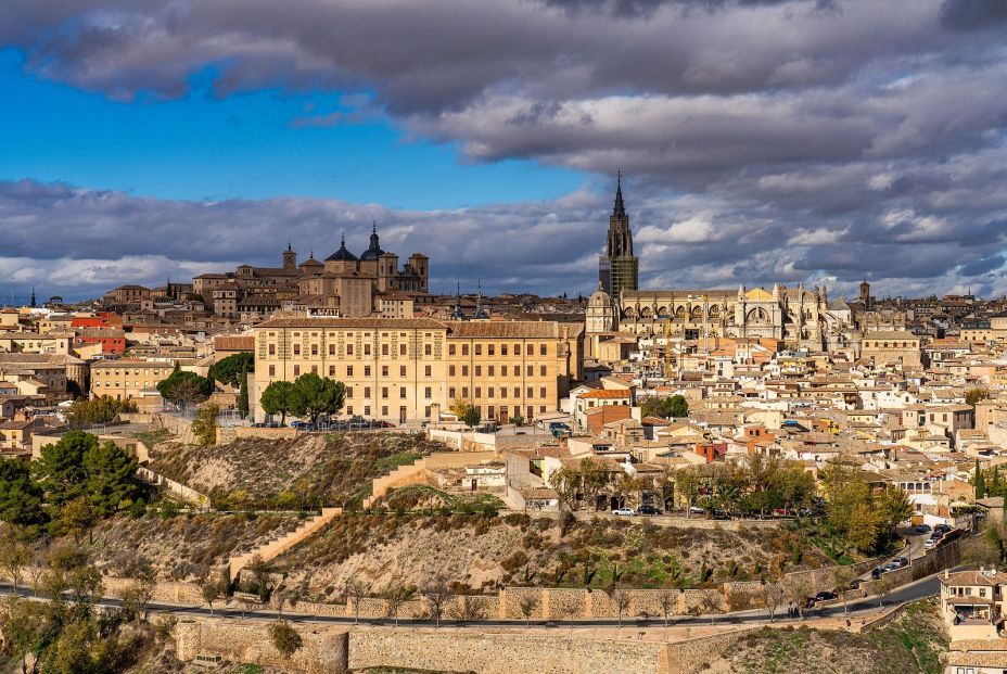 bigstock Toledo Spain Old City With I 402911792