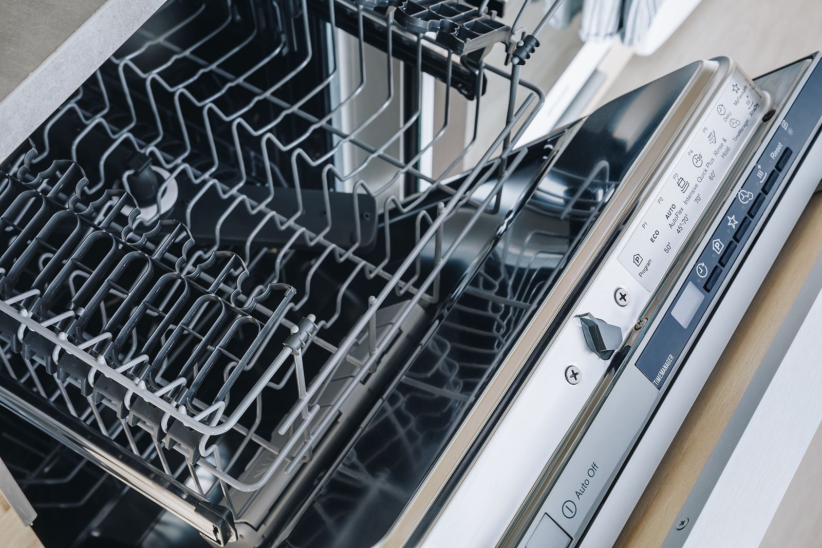 Cosas que puedes meter en el lavavajillas para facilitarte la limpieza del hogar