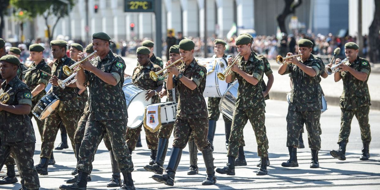 ¿Qué países mantienen el servicio militar obligatorio?