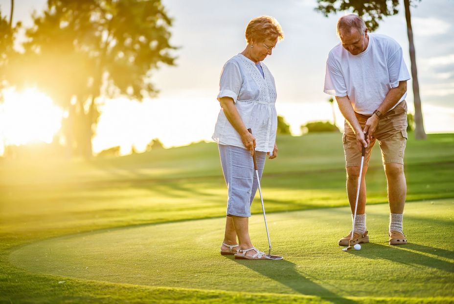 Un estudio descubre los beneficios del Golf para personas con Parkinson . Foto: Bigstock 