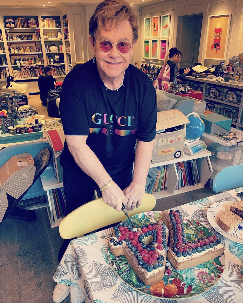 Elton John preparando su cumpleaños (Foto: instagram @eltonjohn)