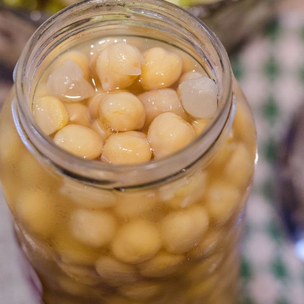 bigstock Canned Chickpeas In A Glass Ja 404103578