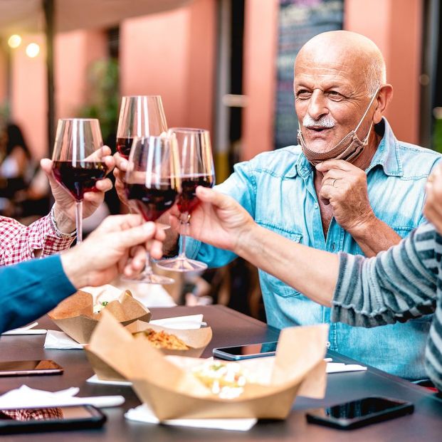 Vinos ‘tranquilos’, ‘generosos’ o espumosos ¿Qué los diferencia? (Foto Bigstock) 2