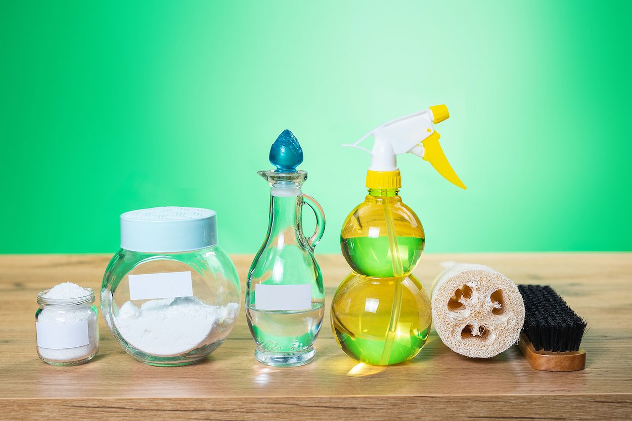 Eliminar los olores a humedad y otros 9 usos del vinagre que no conoces