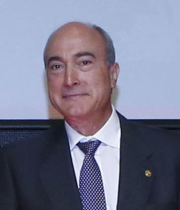 Nazario Martín recibiendo el premio Miguel Catalán 2014