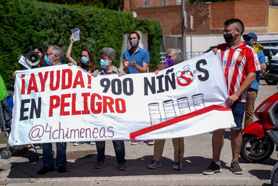 EuropaPress 3716554 vecinos asociaciones ceip miguel unamuno protestan pancarta donde puede