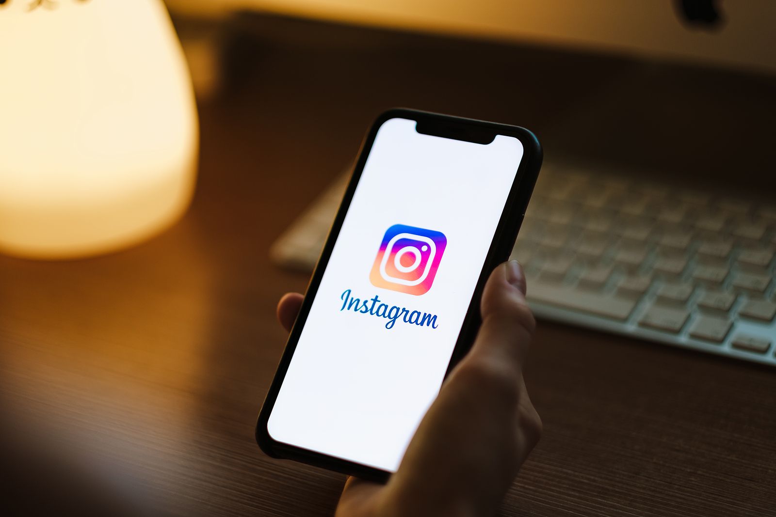 6 trucos para ver las historias de Instagram sin que lo sepan Foto: bigstock