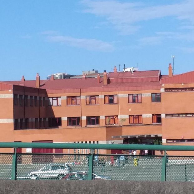 Una mujer muerde a un hombre en Gijón arrancándole parte del mentón tras mantener una discusión. Foto: Europa Press Una mujer muerde a un hombre en Gijón arrancándole parte del mentón tras mantener una discusión. Foto: Europa Press