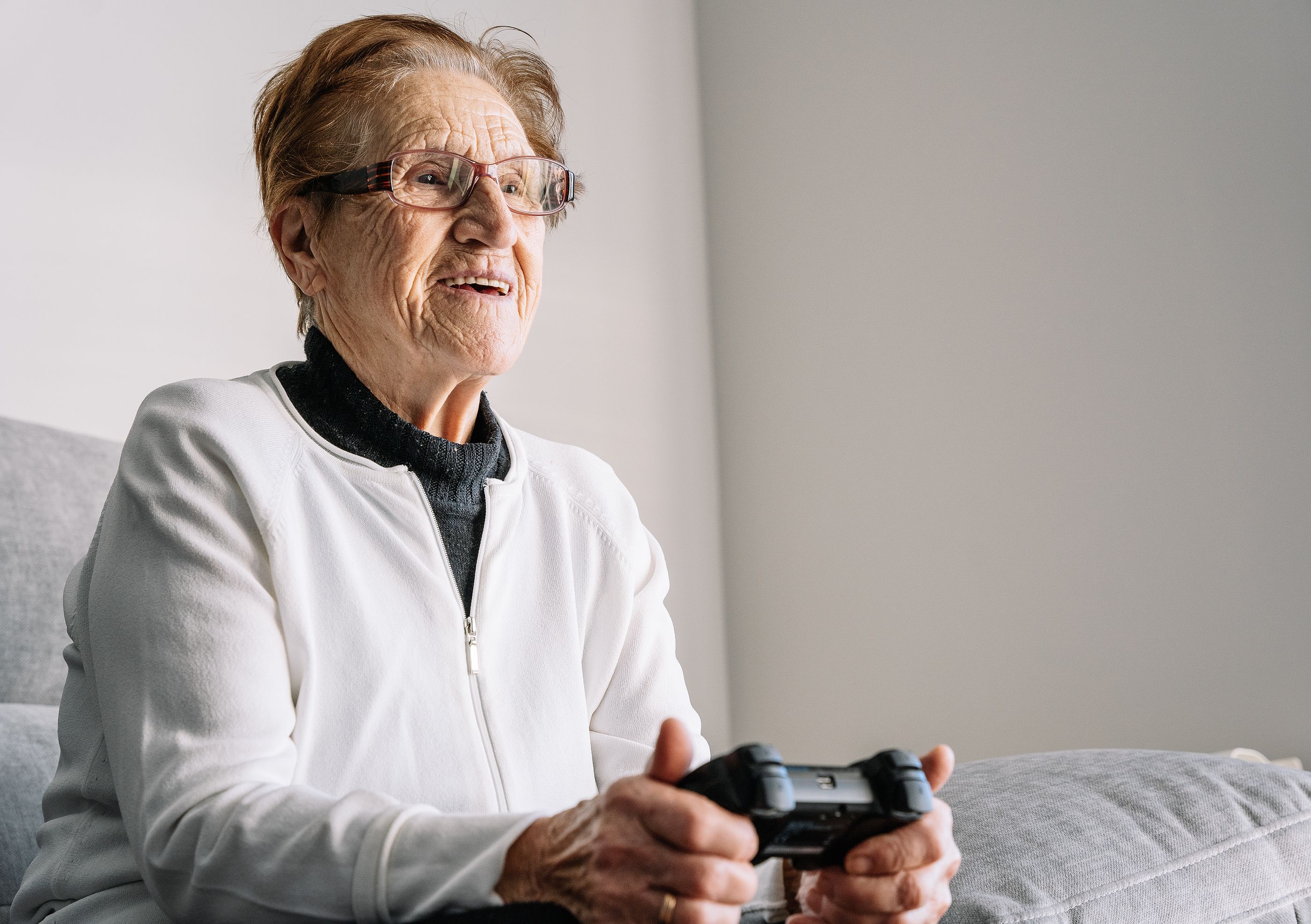 Un estudio demuestra que los videojuegos ayudan a prevenir caídas en personas mayores