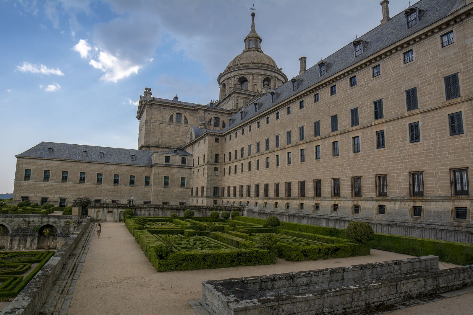 San Lorenzo De El Escorial (Bigstock)