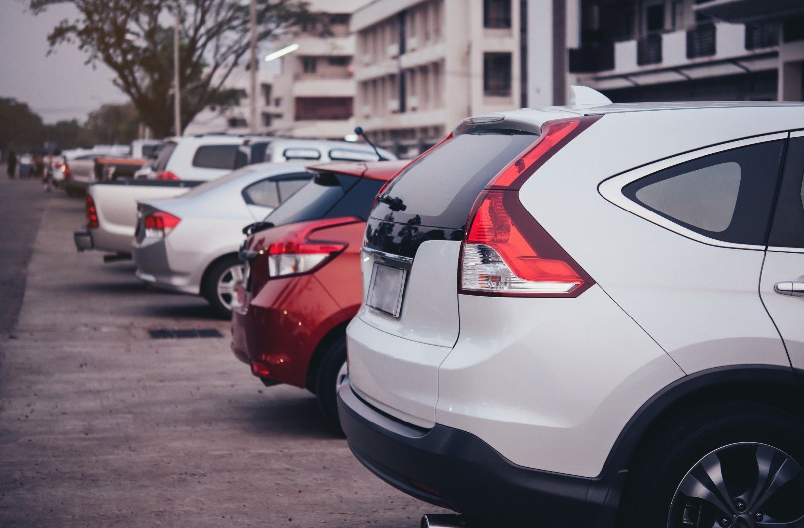 La nueva multa de 100 euros para sancionarte cuando estés parado en el coche