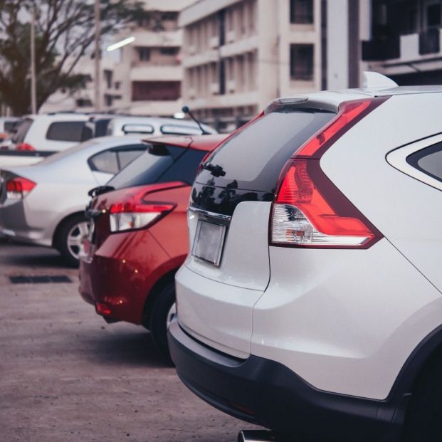 La nueva multa de 100 euros para sancionarte cuando estés parado en el coche