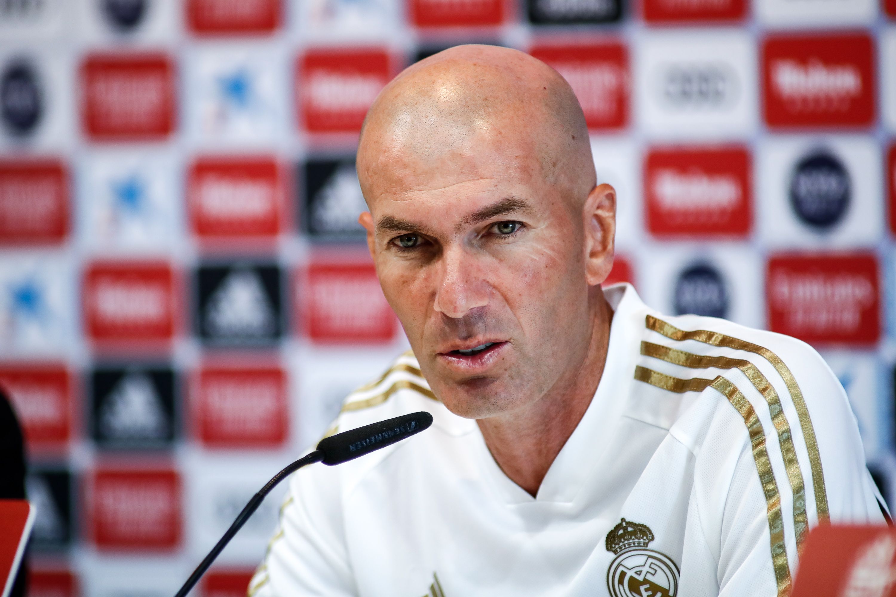 El Real Madrid comunica la marcha de Zinedine Zidane