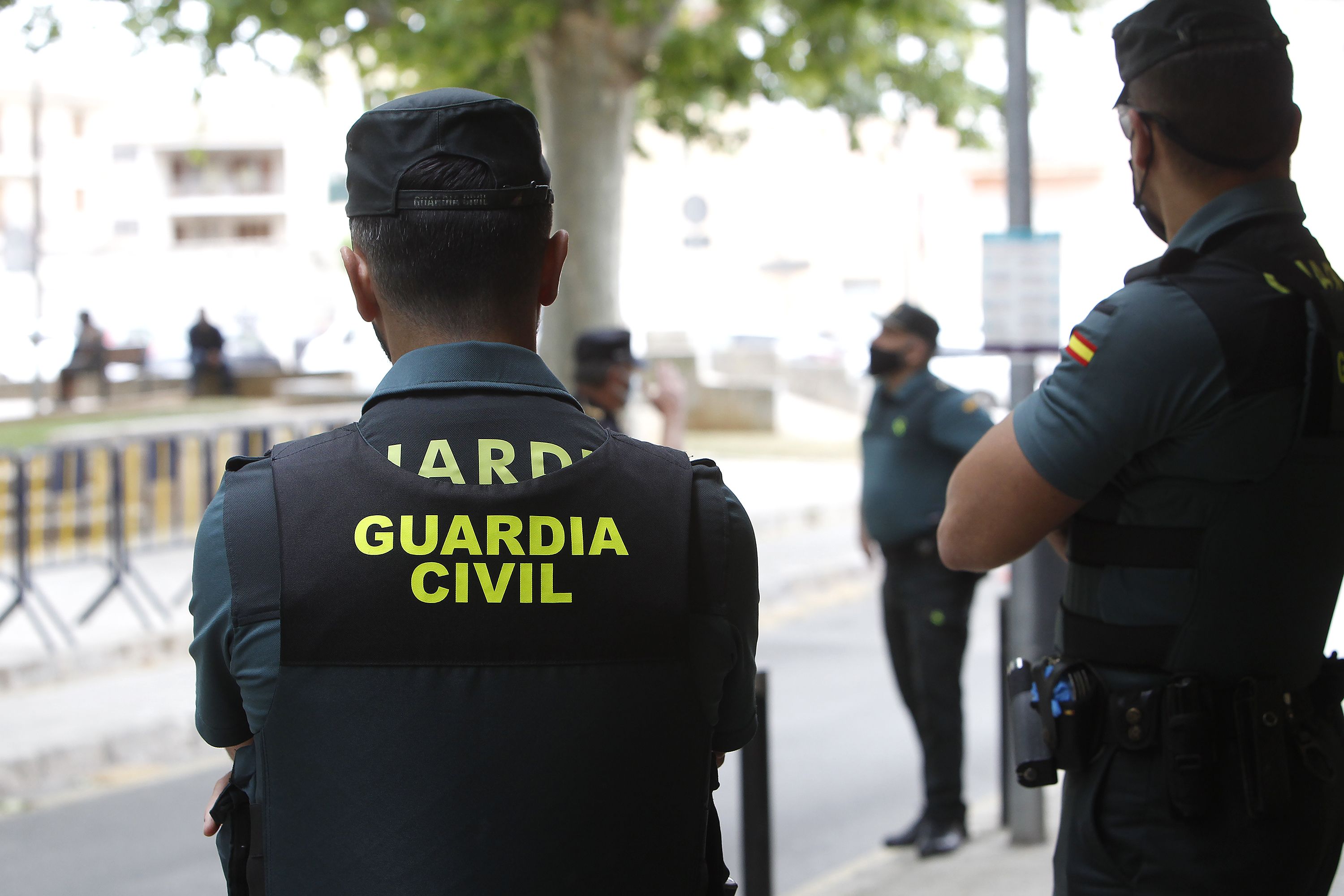 Prisión para un policía local detenido por matar a una anciana empujándola por las escaleras. Foto: Europa Press