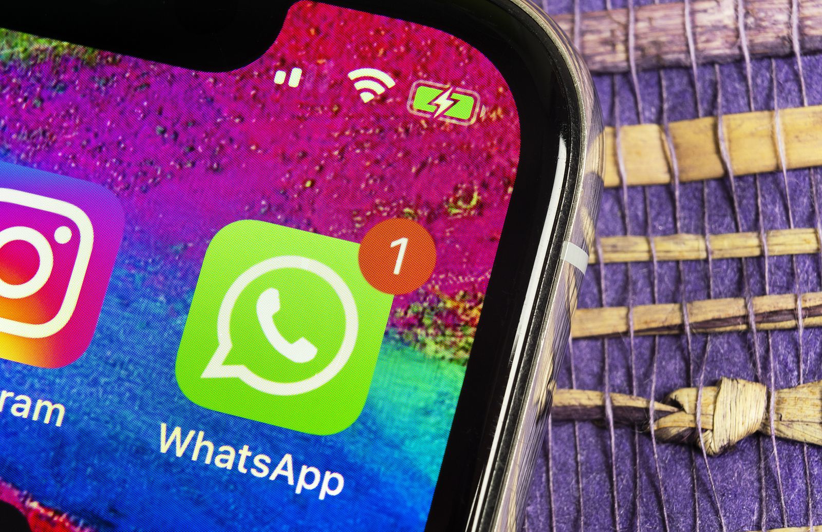 Pasar tus mensajes de audio a texto en WhatsApp es así de fácil