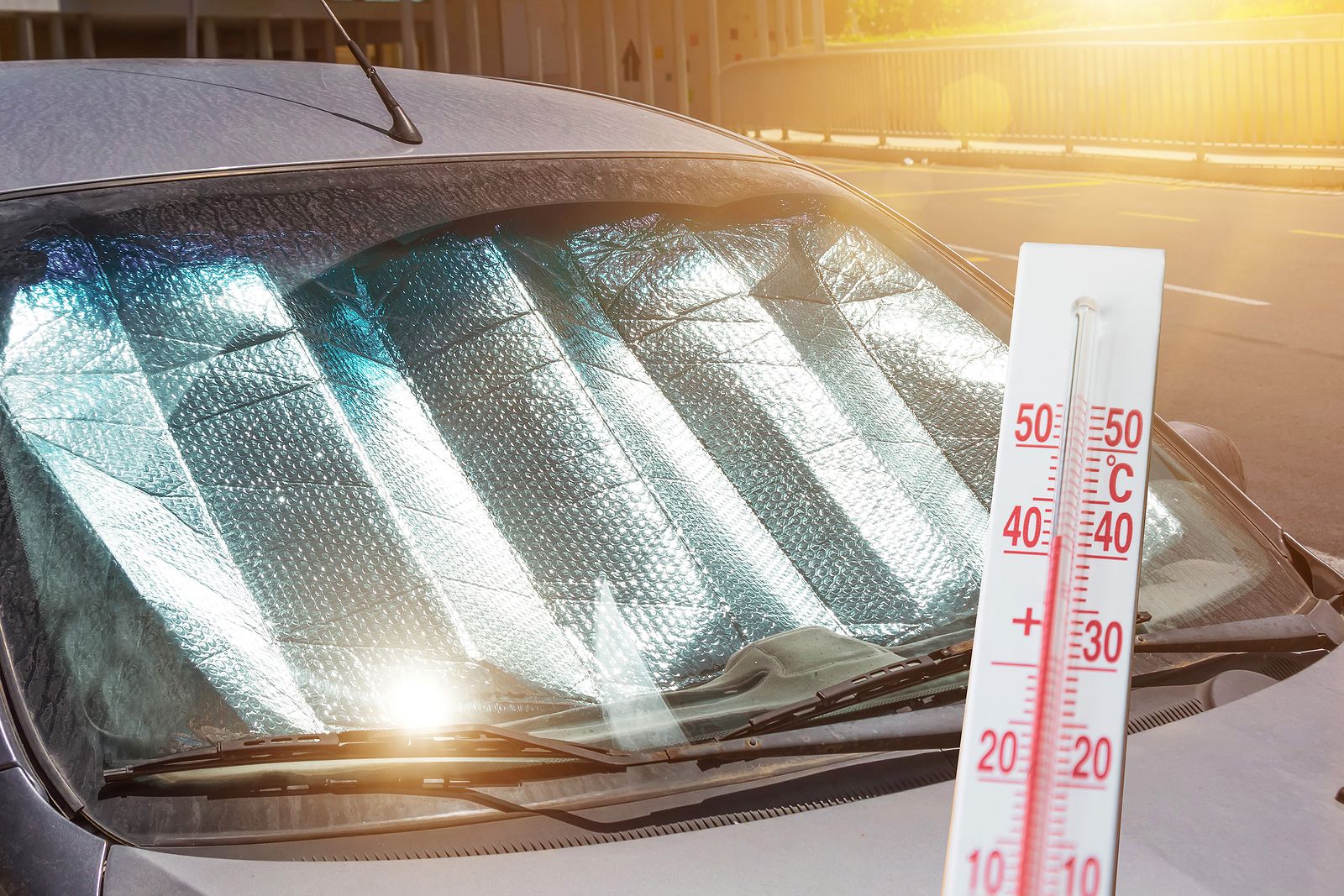 Esto es lo que el parasol del coche puede hacer por tu salud (Foto Bigstock)