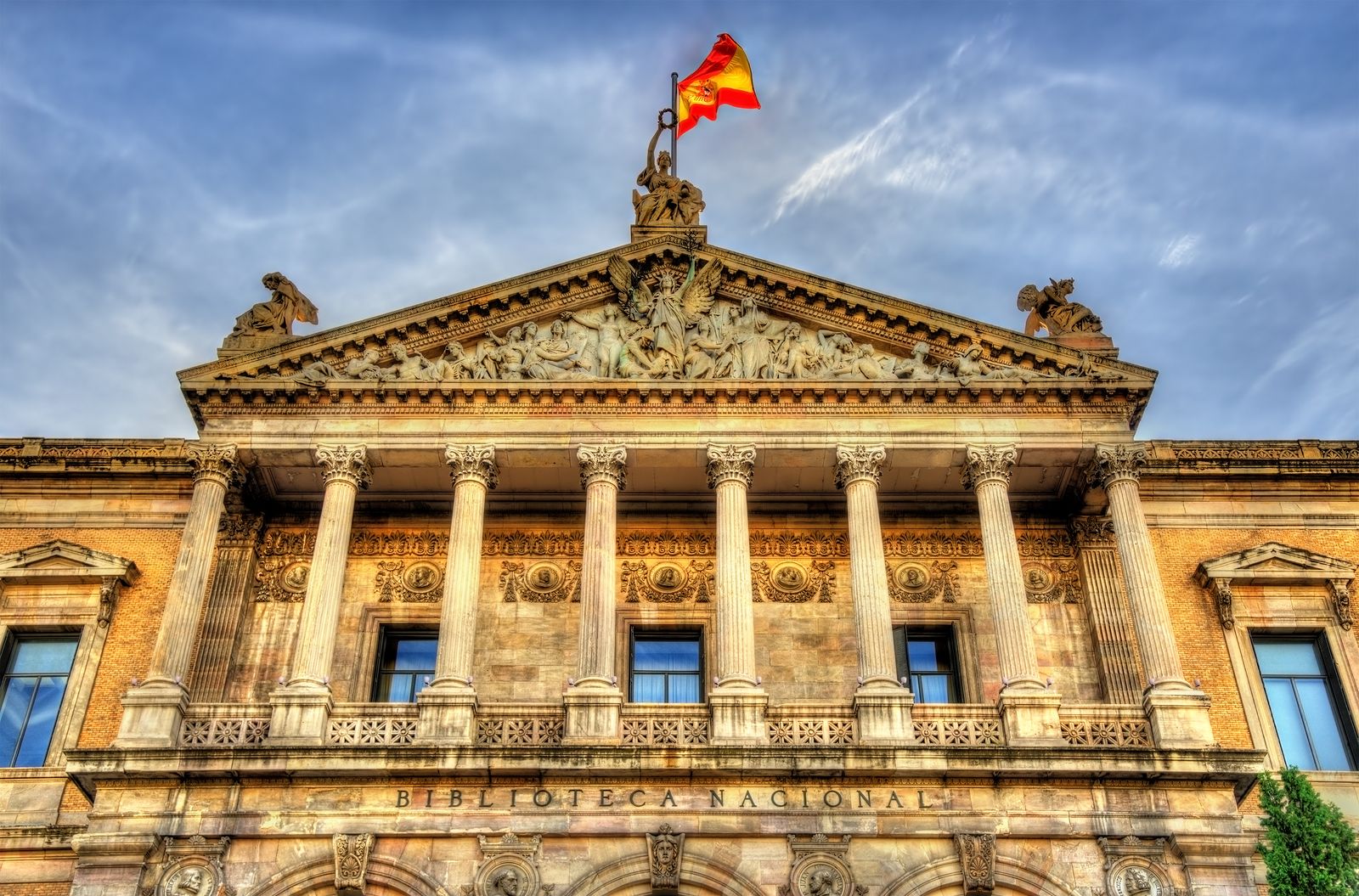 Cómo se puede visitar la Biblioteca Nacional (Bigstock)