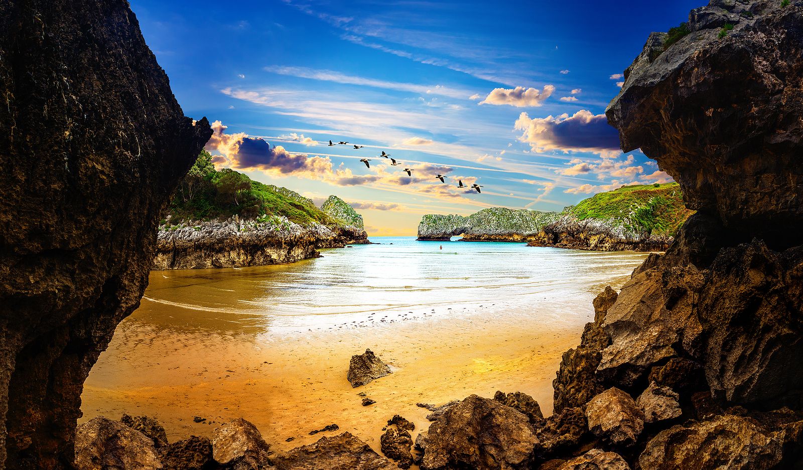 Siete playas paradisiacas que puedes disfrutar en España. Foto: bigstock 