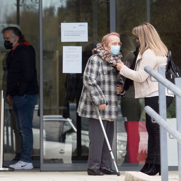 Las familias reclaman que el acceso a las residencias de mayores vuelva a ser como antes