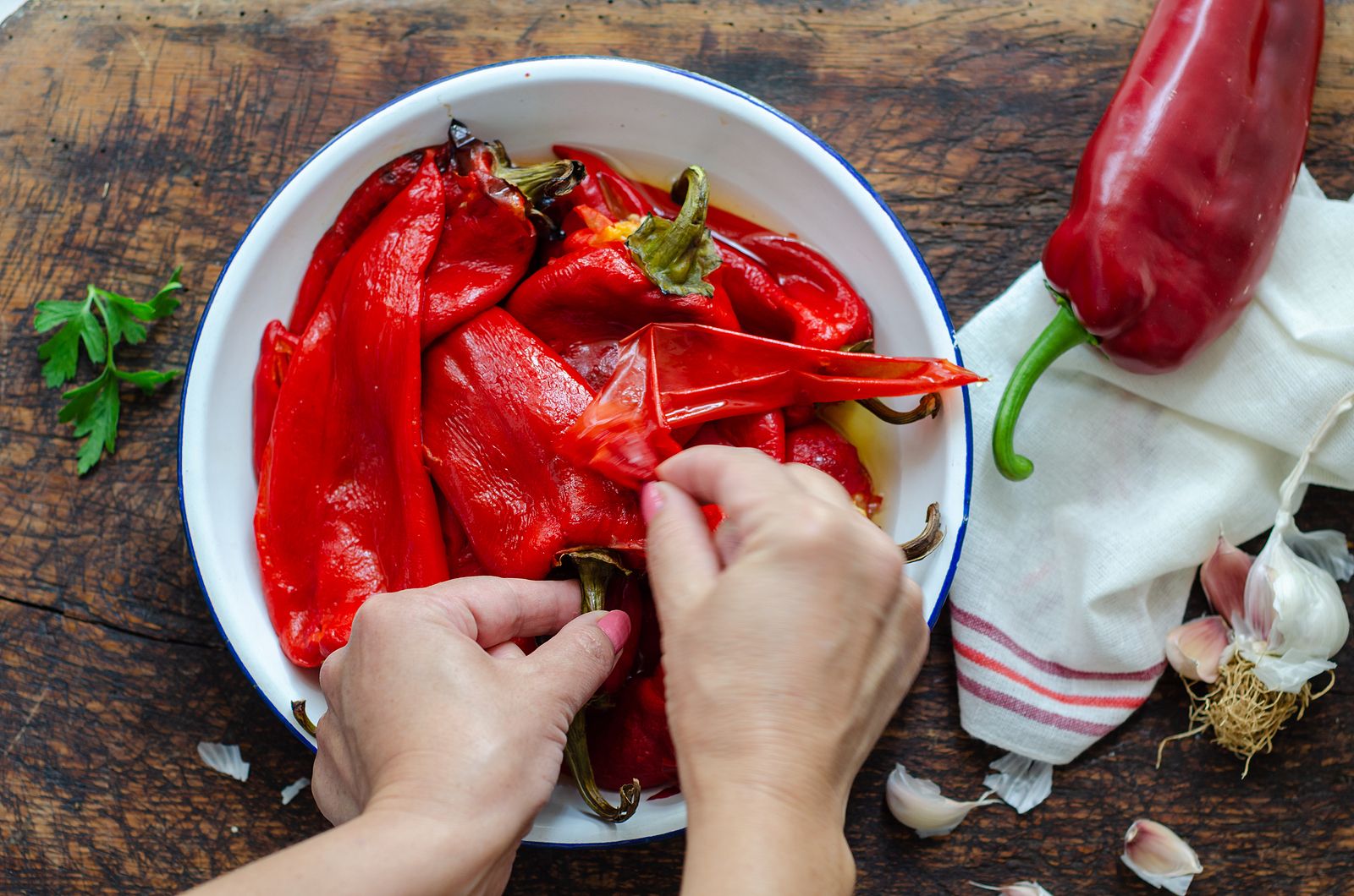 Pimientos al horno: así se pueden pelar fácilmente