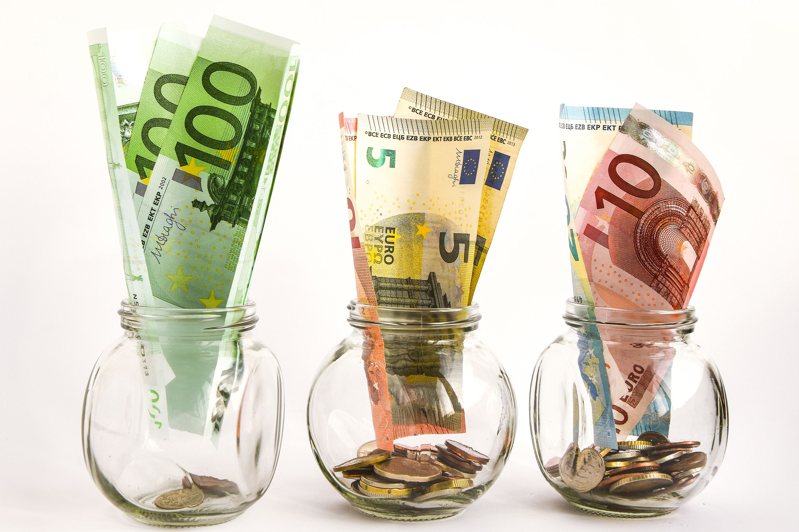 El truco de los tarros para ahorrar hasta 1.400€ al año sin tener un sueldo alto. Foto: Bigstock