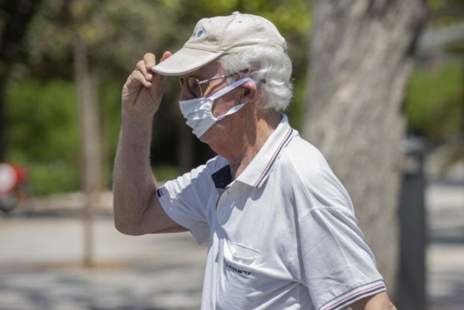 Las recomendaciones de los geriatras para proteger a los mayores de las altas temperaturas