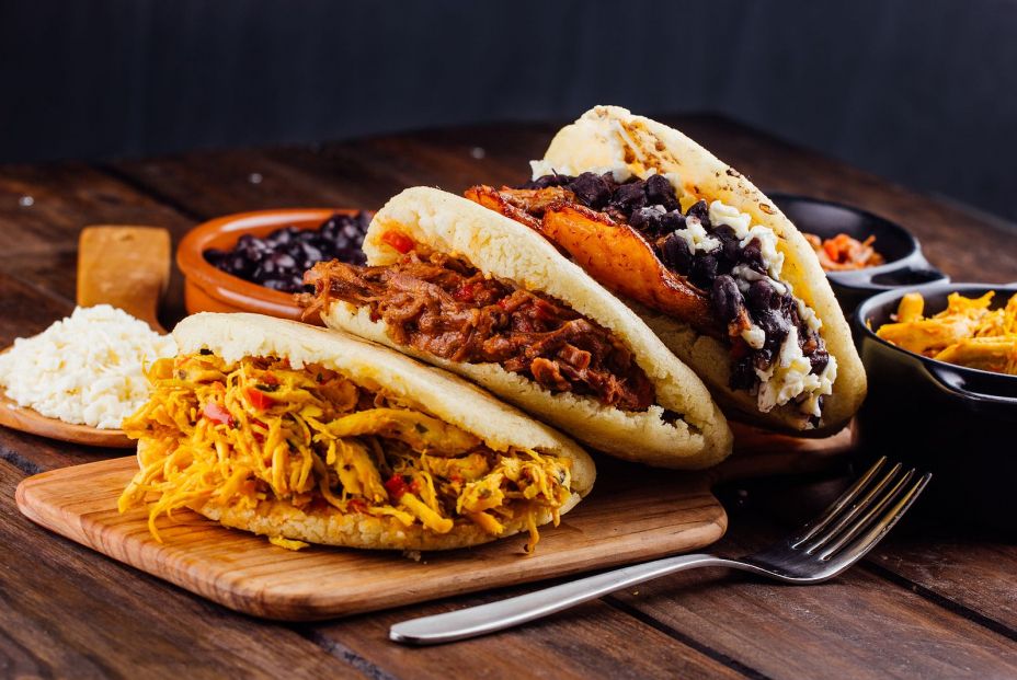 Te contamos cómo preparar unas arepas