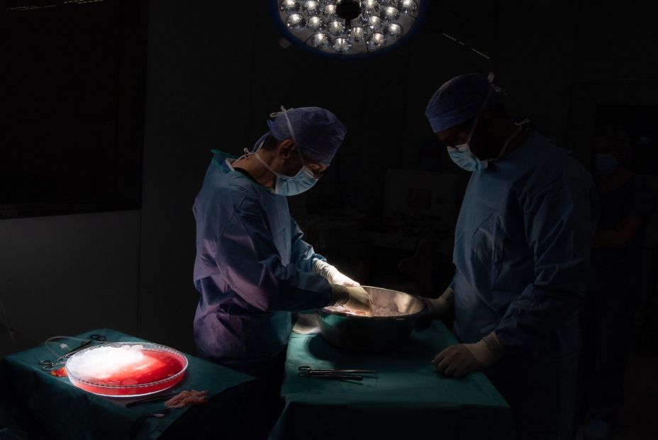 La tragedia de Nuria: muere desangrada en el quirófano y su familia aún no ha podido enterrarla. Foto: Europa Press La tragedia de Nuria: muere desangrada en el quirófano y su familia aún no ha podido enterrarla. Foto: Europa Press