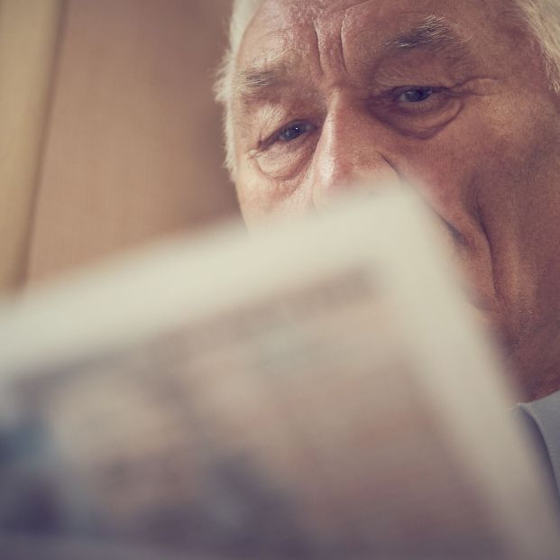 La importancia de la lectura entre las personas con alzhéimer