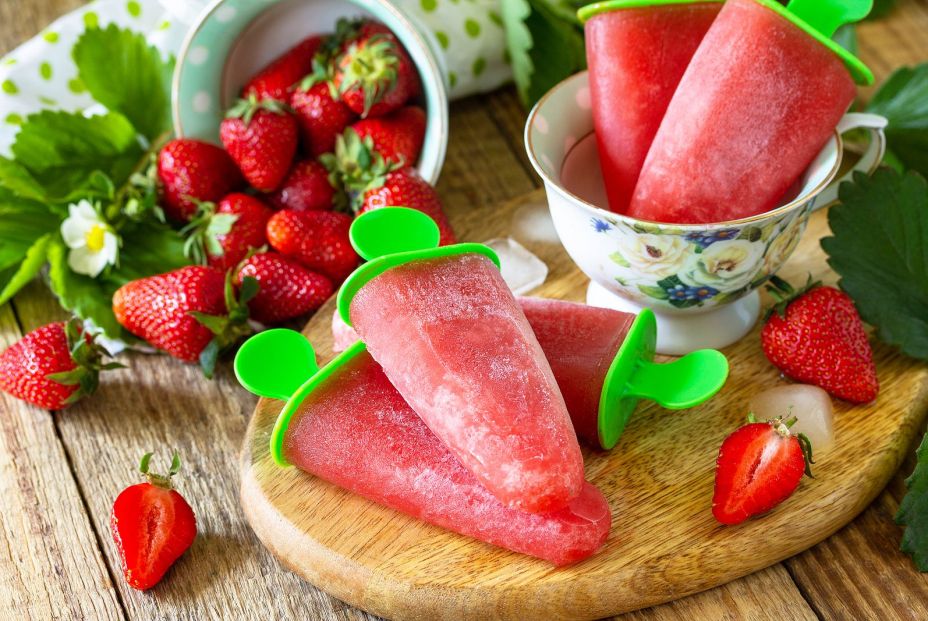 Este verano, prepara tus propios helados caseros de fruta. Foto: bigstock 