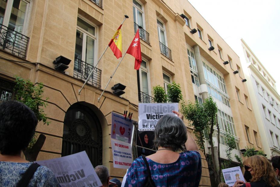 Manifestación familiares residencias de mayores Pladigmare