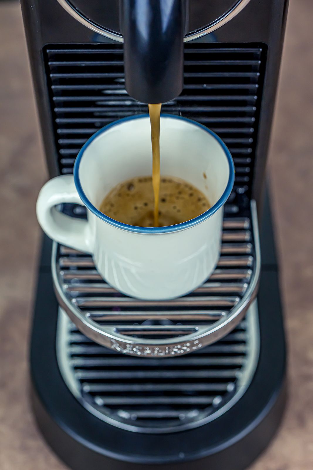 El truco secreto para limpiar la cafetera sin esfuerzo y dejarla libre de gérmenes