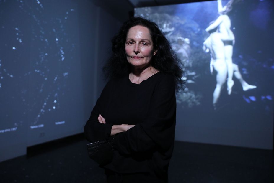 EuropaPress 3747891 fotografa premio nacional fotografia 2016 isabel munoz posa instalacion EuropaPress 3747891 fotografa premio nacional fotografia 2016 isabel munoz posa instalacion