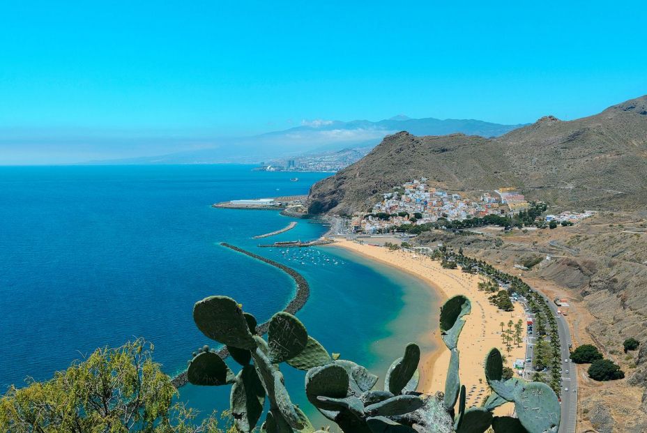 Playa Las Teresitas bigstock