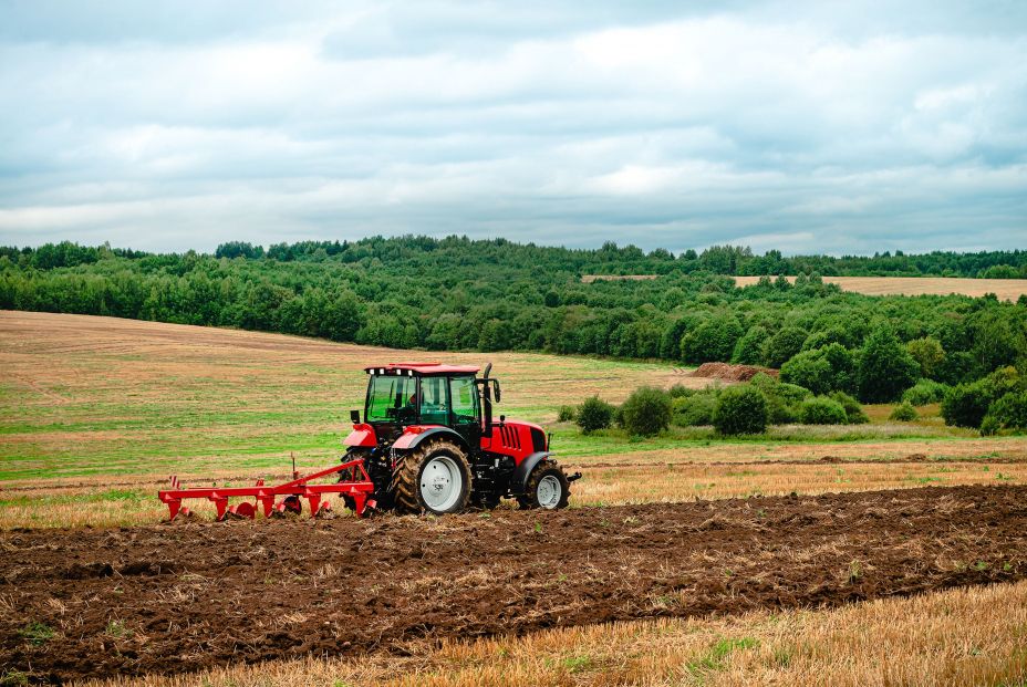 Los agricultores advierten del golpe que sufrirán las zonas rurales por las reformas energéticas