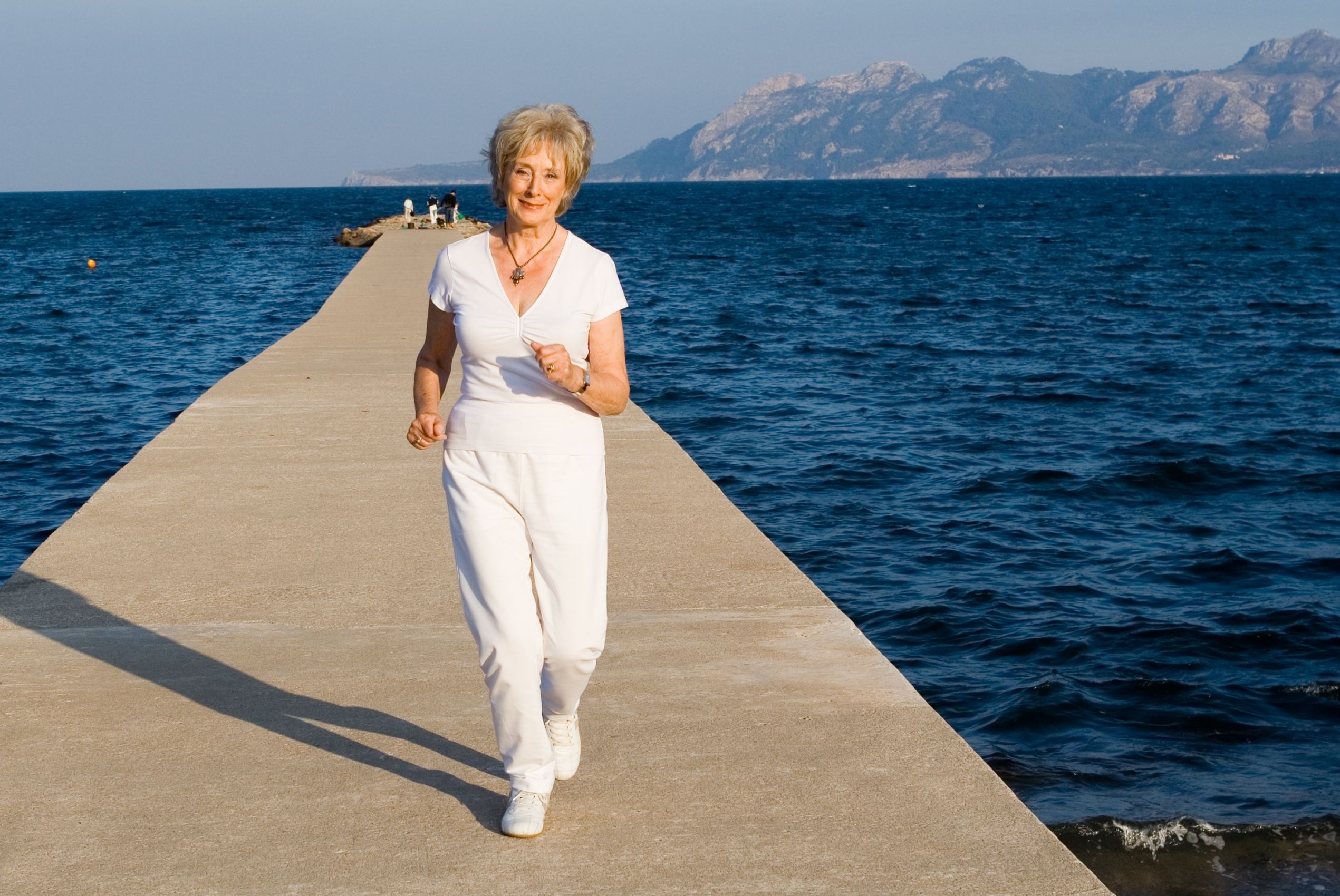 Mujer llevando una vida sana (bigstock)