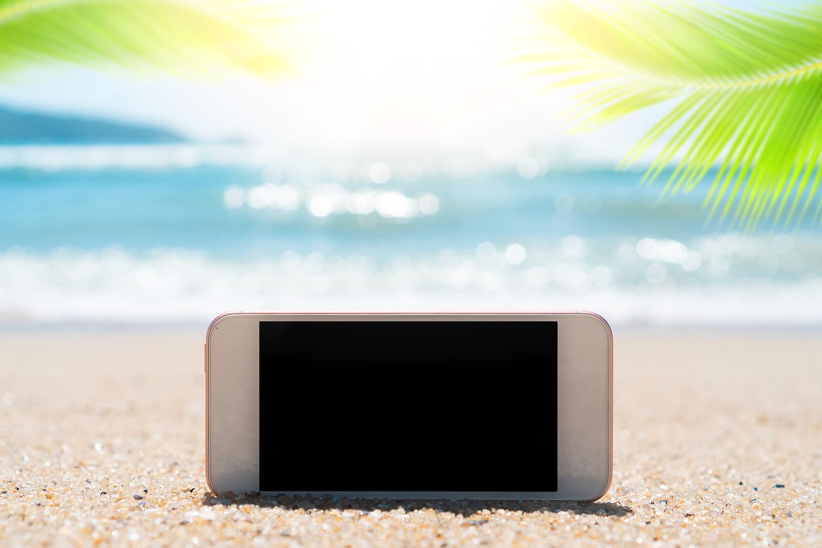 ¿Qué pasa si dejas mucho tiempo el móvil al sol? (bigstock)