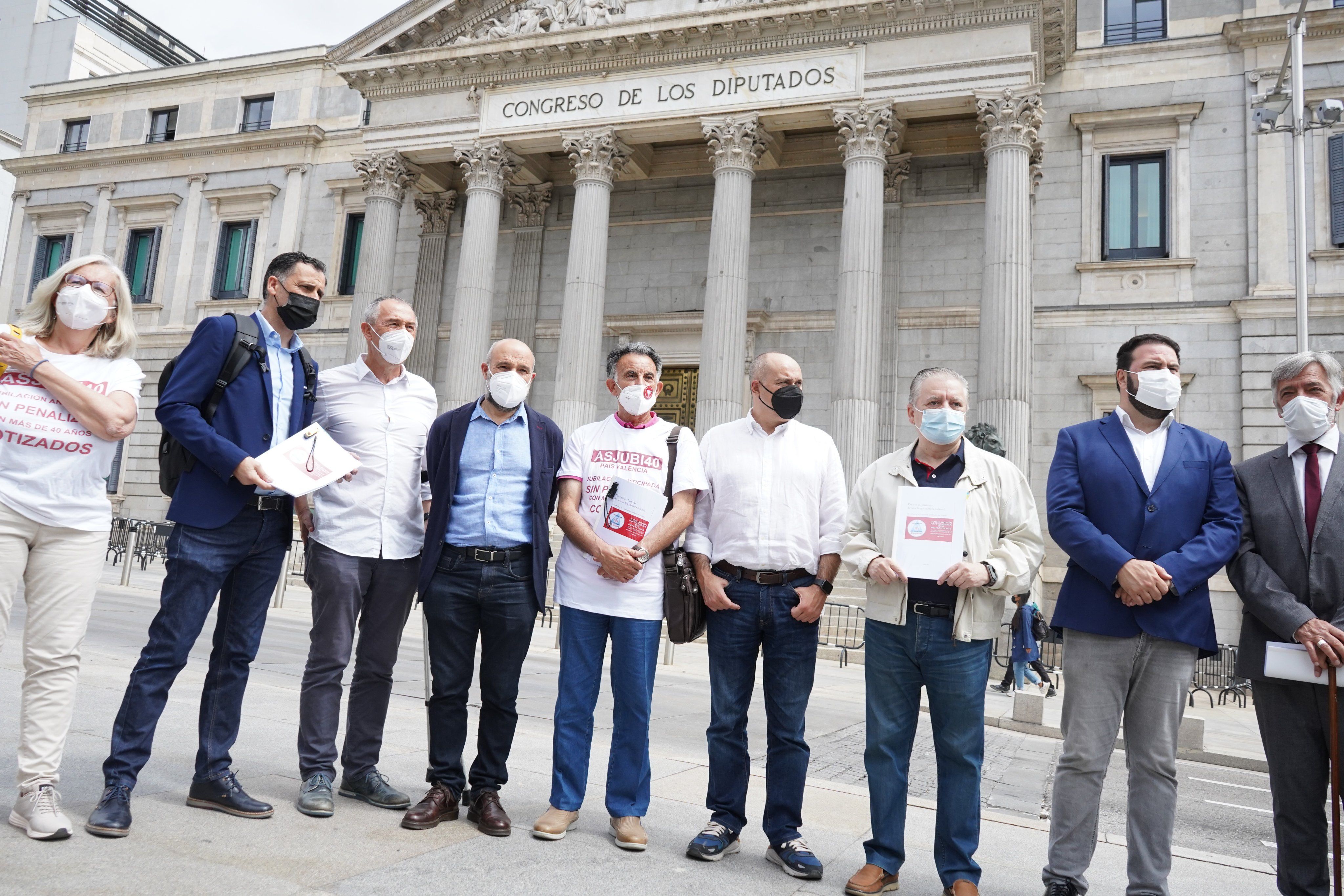 Jubilados anticipados penalizados piden al Gobierno una solución urgente ante el Congreso