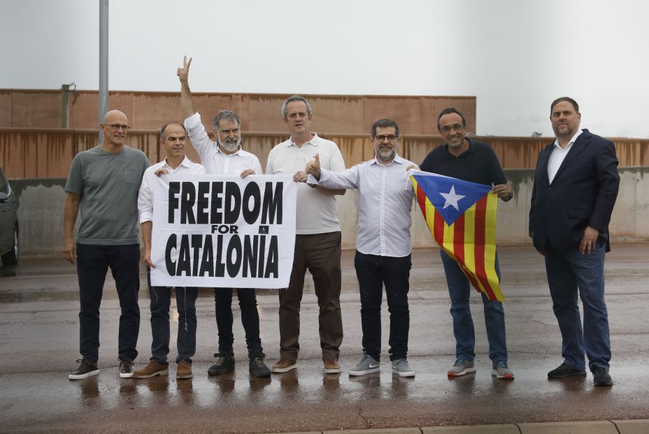 EuropaPress 3801437 junqueras forn rull turull romeva sanchez cuixart salen lledoners indulto