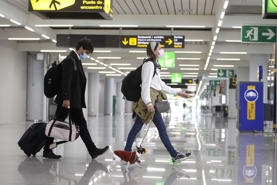 EuropaPress 3628504 viajeros internacionales llegada aeropuerto palma mallorca islas baleares