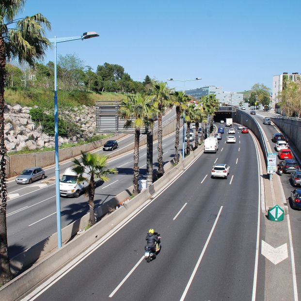 Ronda de Dalt (B-20) en Barcelona (bigstock)