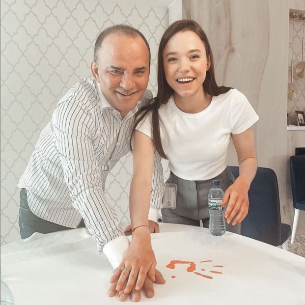 Foto de Galip y Kristina Öztürk en Instagram