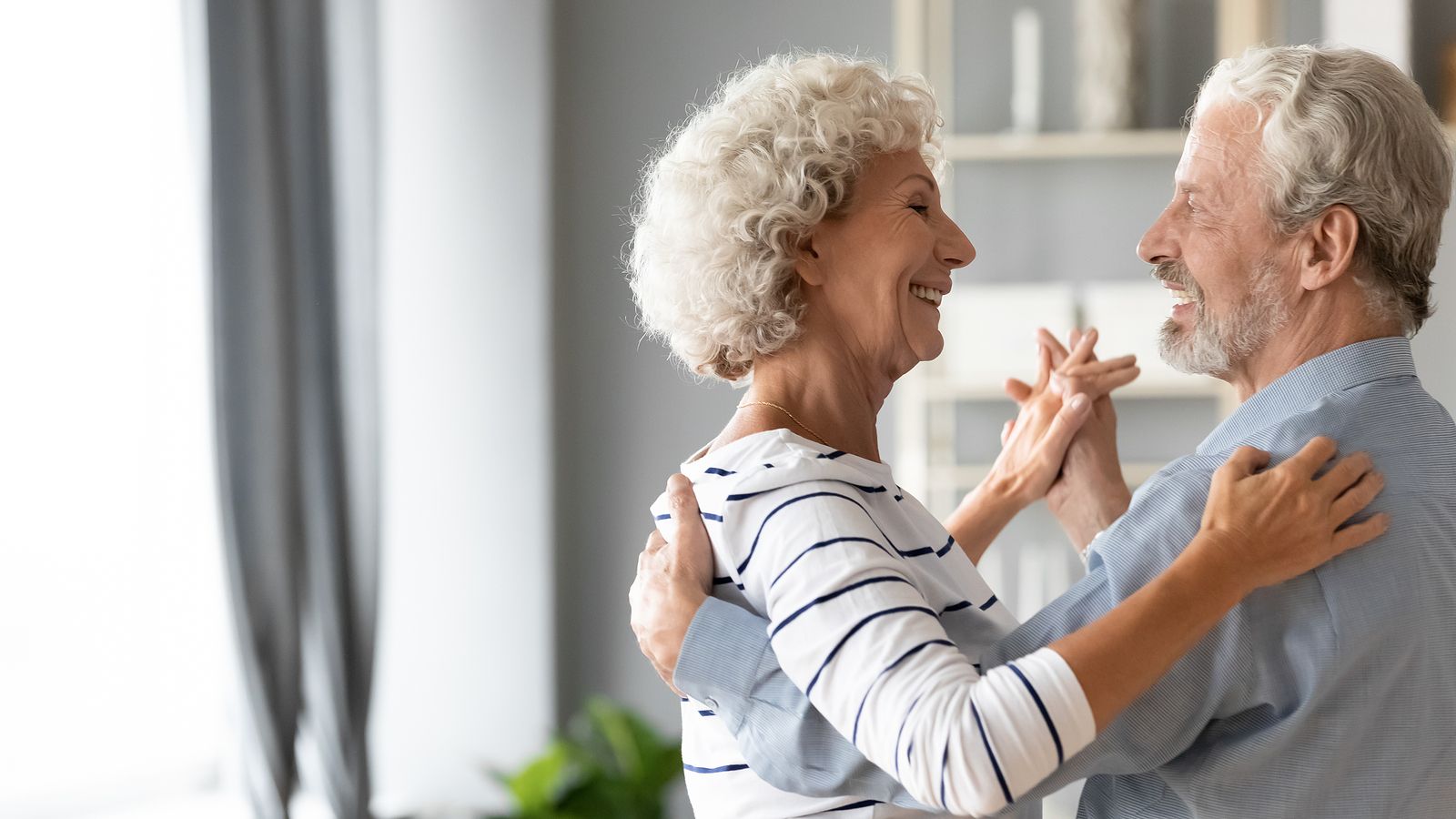 Caminar, nadar o bailar son beneficiosos para nuestro cerebro Foto: bigstock