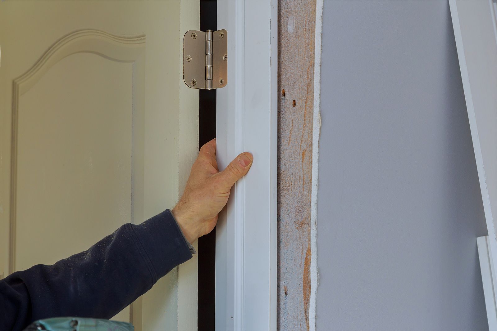 Mi puerta roza el suelo ¿qué puedo hacer? Foto: bigstock