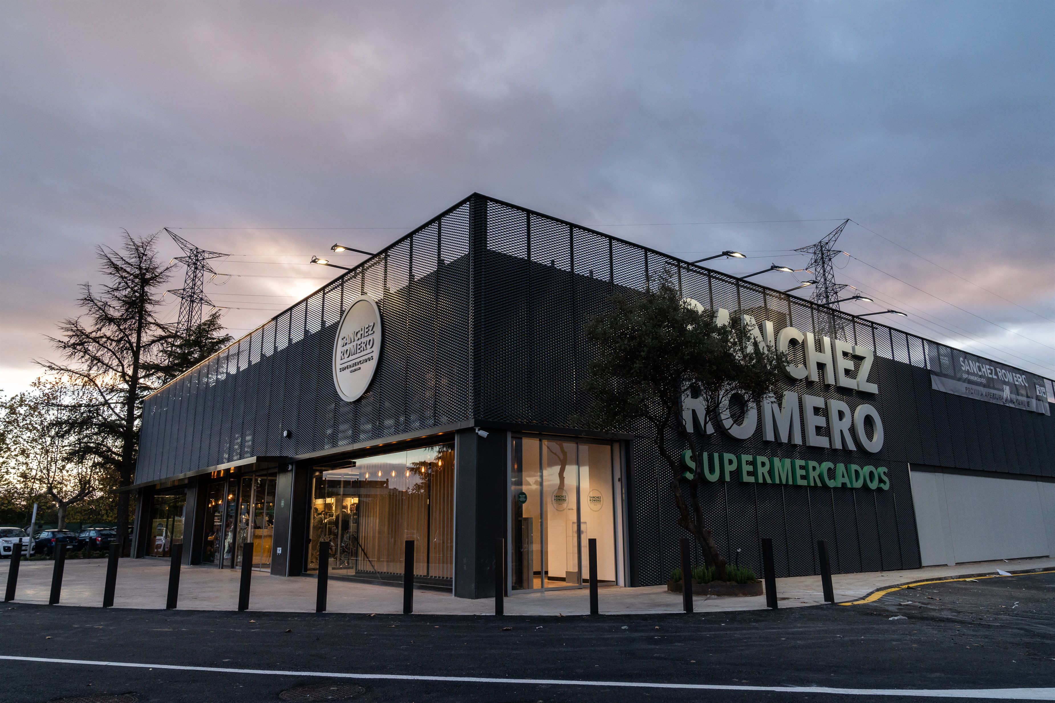 El Corte Inglés compra la cadena de supermercados Sanchez Romero. Foto: Europa Press
