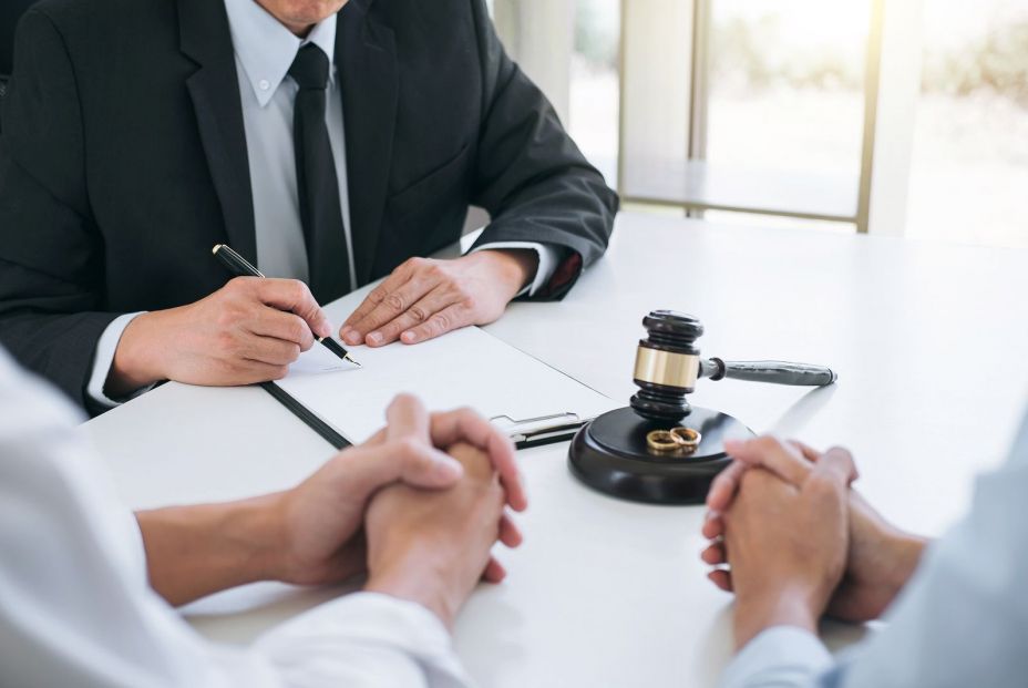 En 40 años los tribunales españoles han tramitado más de 3,6 millones de divorcios y separaciones (bigstock) En 40 años los tribunales españoles han tramitado más de 3,6 millones de divorcios y separaciones (bigstock)