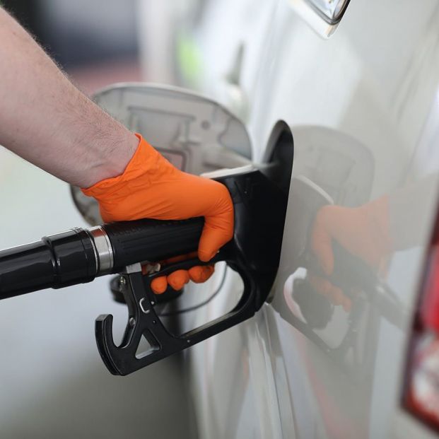 Tarjetas con descuentos en gasolina: ¿merecen la pena o tienen truco?