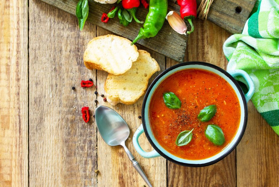 La batalla del verano: gazpacho o salmorejo, ¿cuál engorda más? La batalla del verano: gazpacho o salmorejo, ¿cuál engorda más?